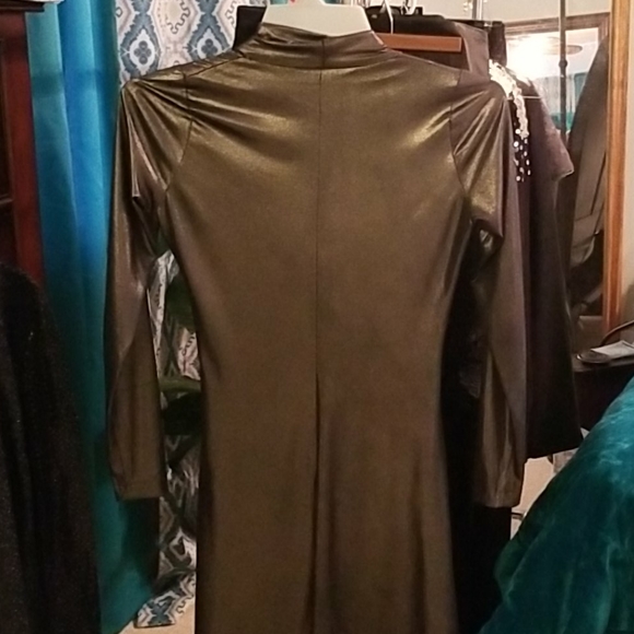 Dress - Picture 3 of 5